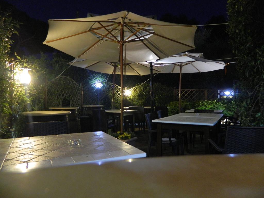 Country Apartments Castel di Decima ภายนอก รูปภาพ