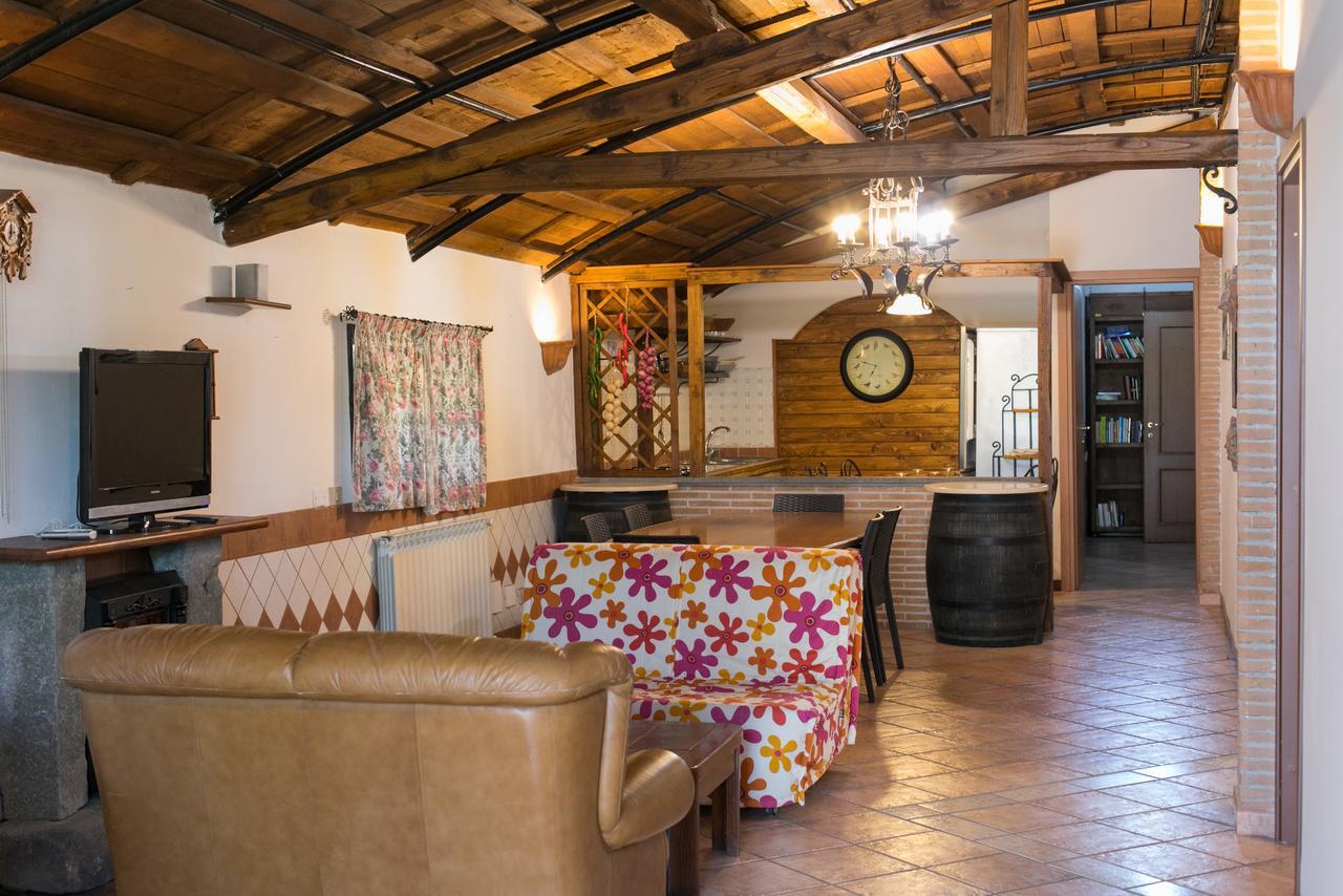Country Apartments Castel di Decima ภายนอก รูปภาพ